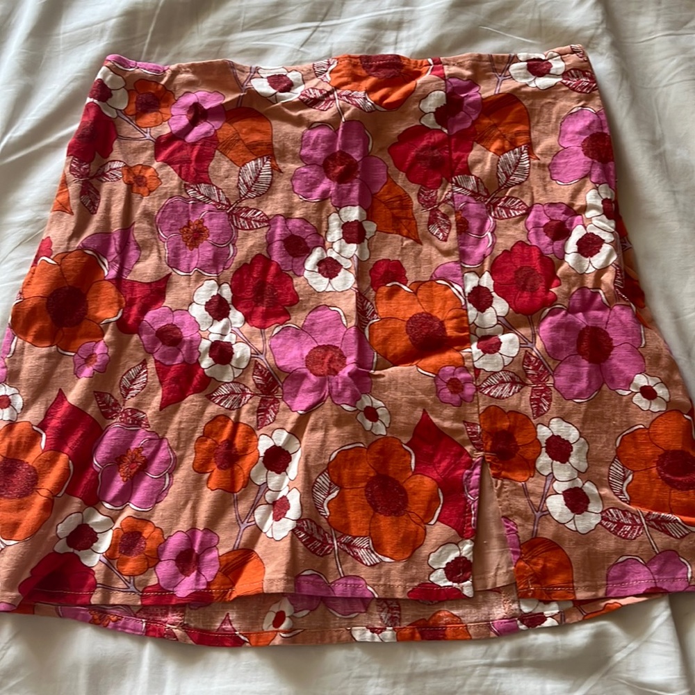 Never worn urban outfitters mini skirt